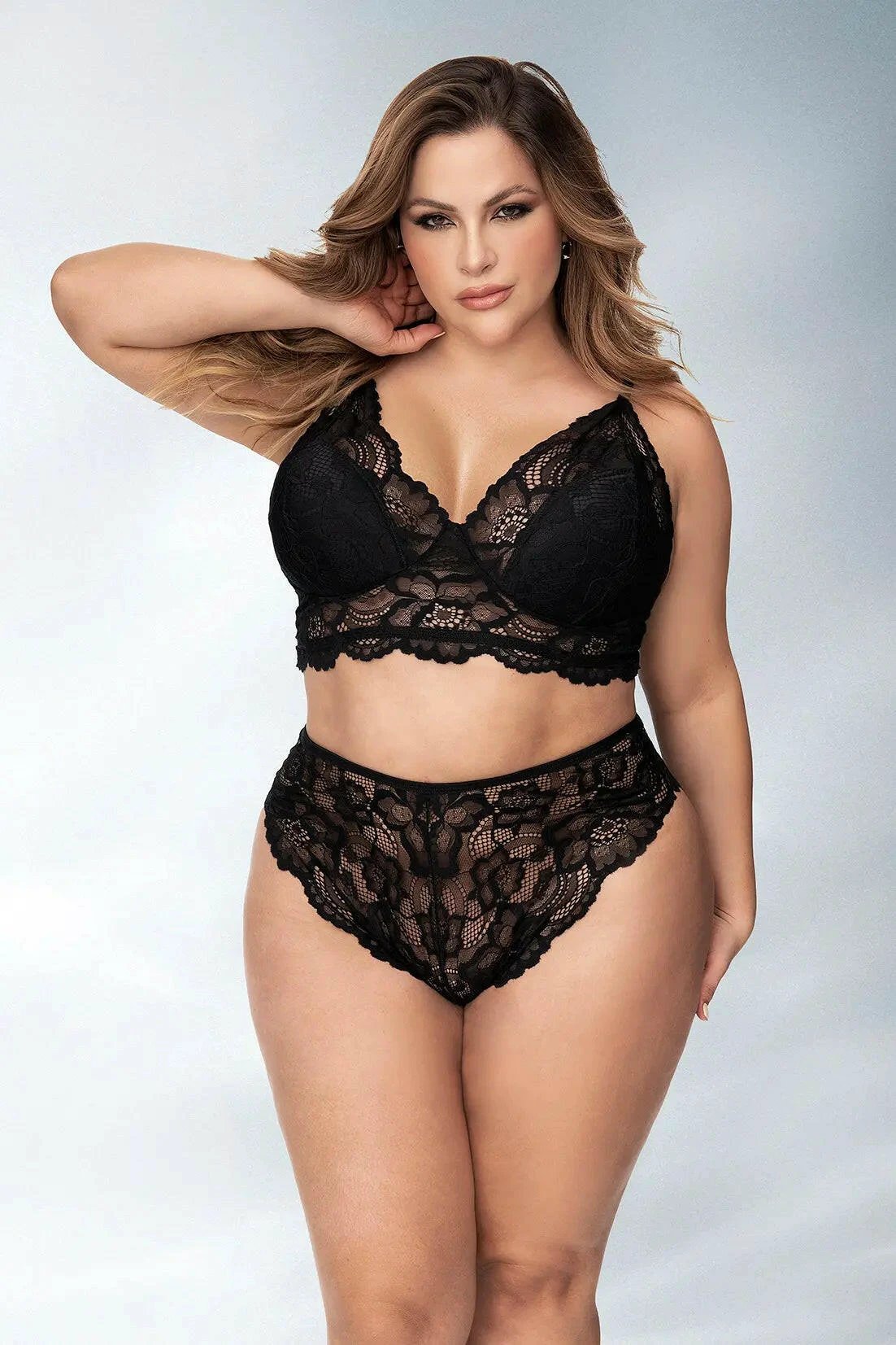 Delicate Floral Lace 2 Piece Set by Mapalé