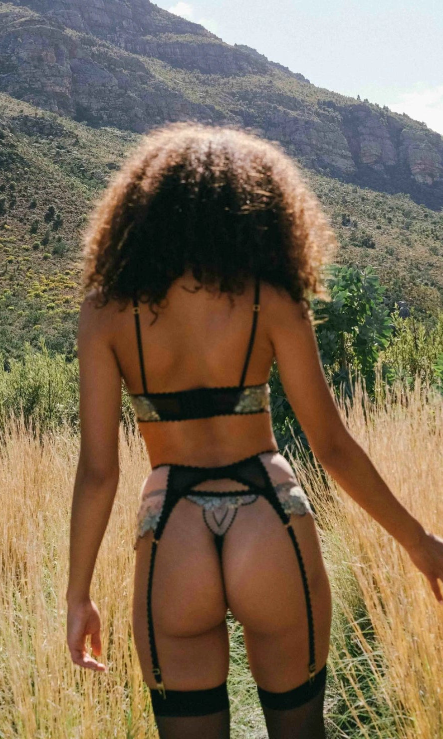 Ghana Longline Garter by Nette Rose