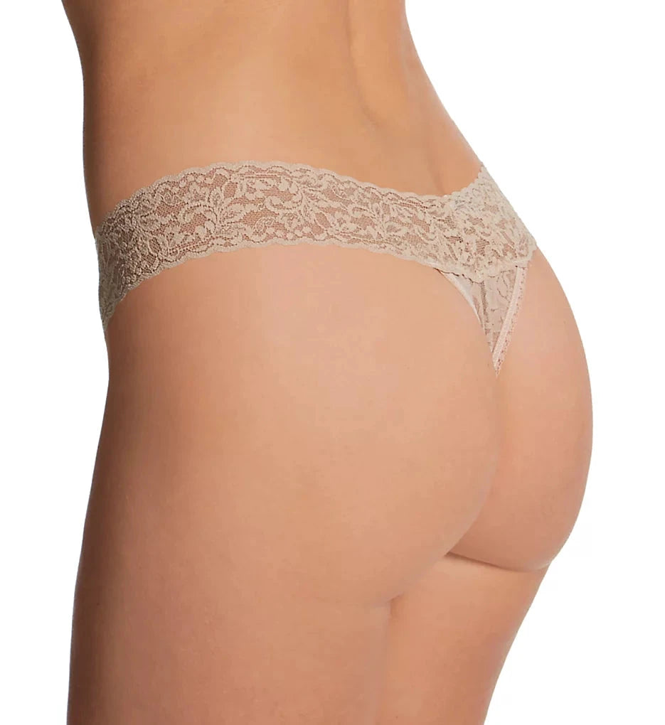 Signature Lace Low Rise Thong by Hanky Panky
